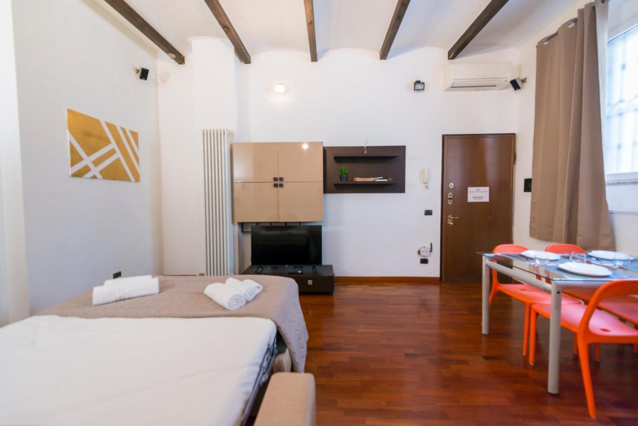 Loft Centrale - Porta Venezia - M3 Repubblica Milão Exterior foto